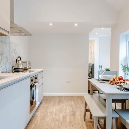 Mayfield Two - Central Harrogate Apartment エクステリア 写真